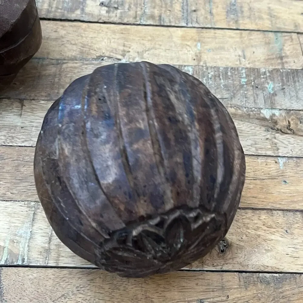 Pair of 2 Wood Carpet Ball Orb Sphere Folk Art Decor Hand Carved Vintage